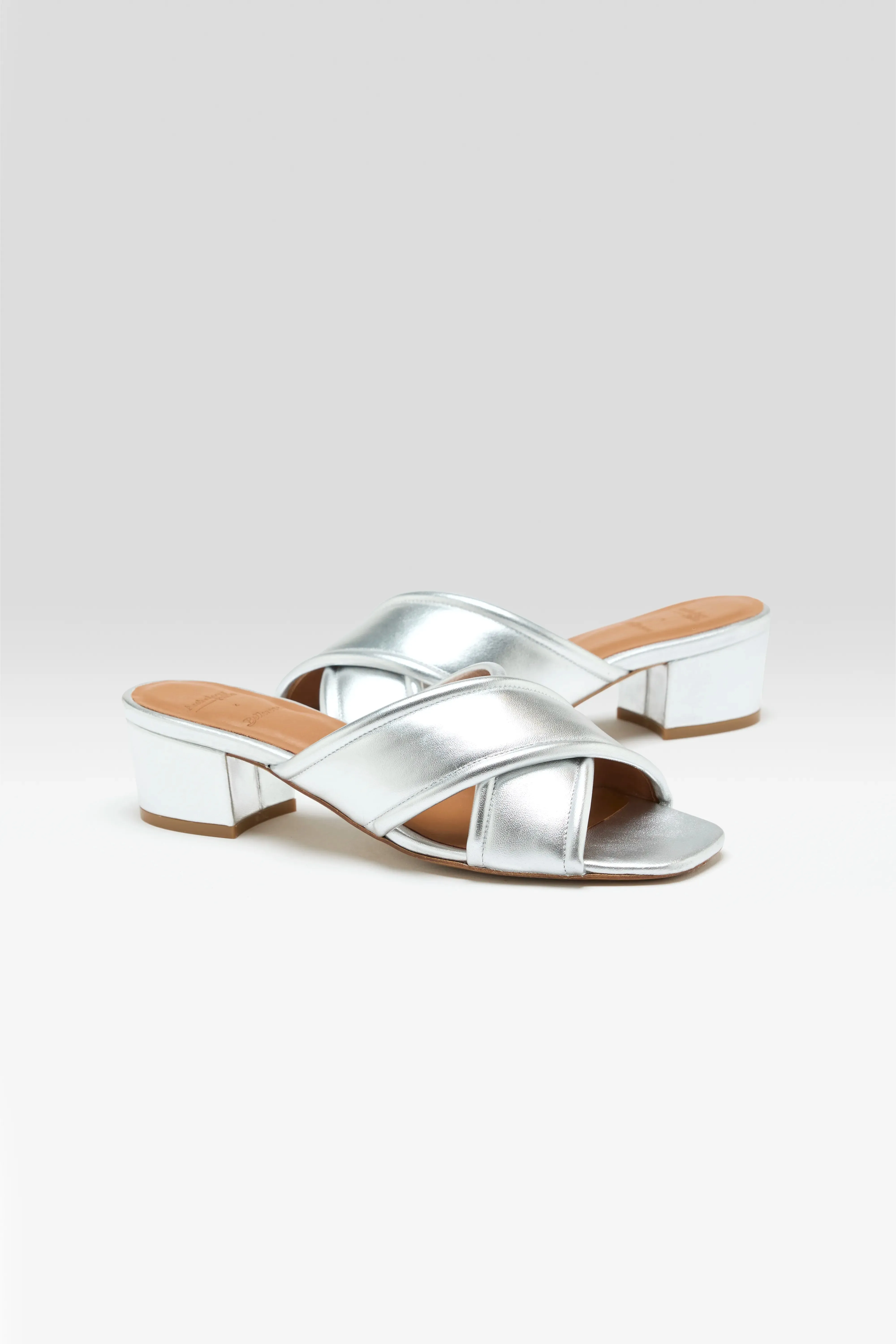 Grace Mules   (251 / W / SILVER)