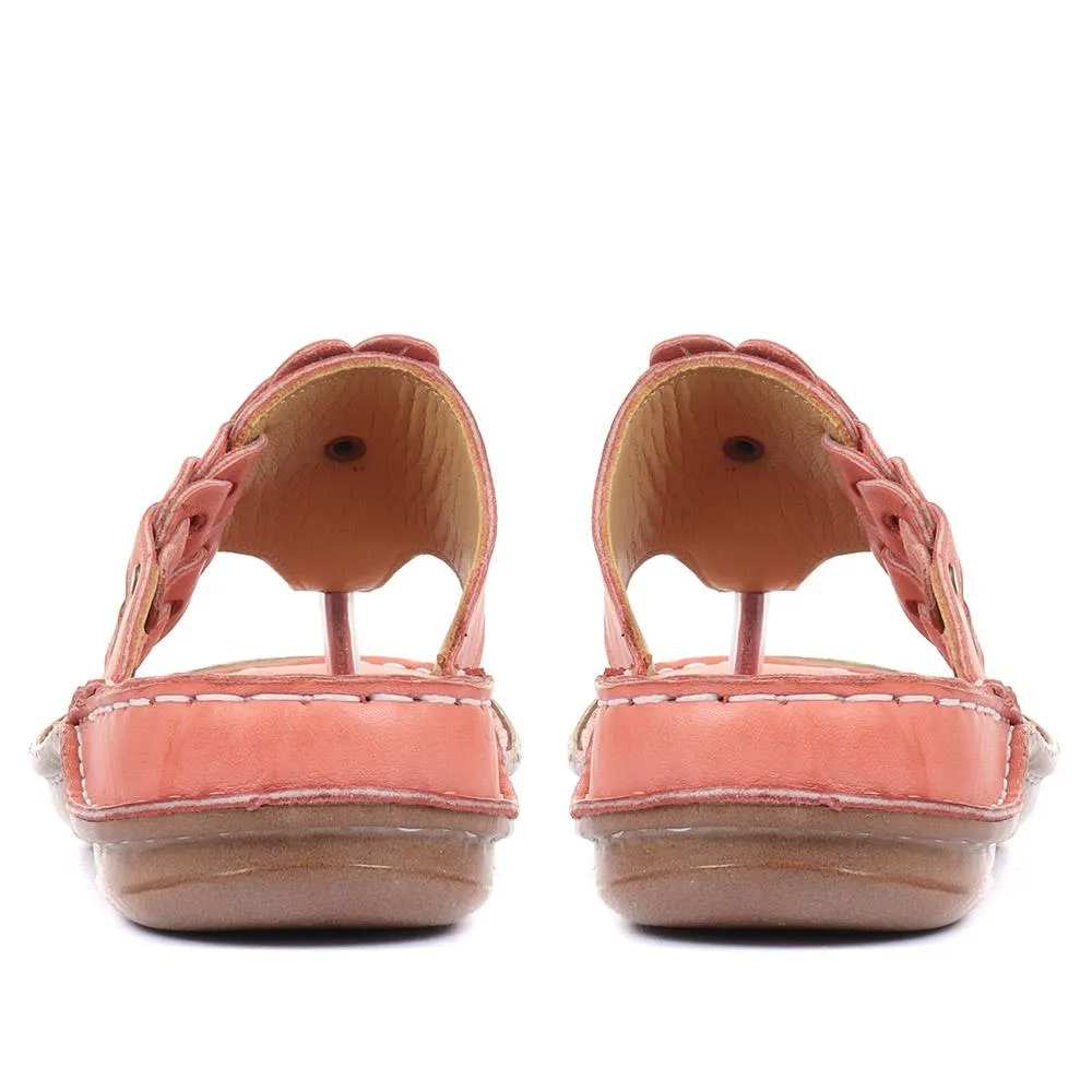 Leather Floral Toe-Post Sandals - CAY33001 / 319 988
