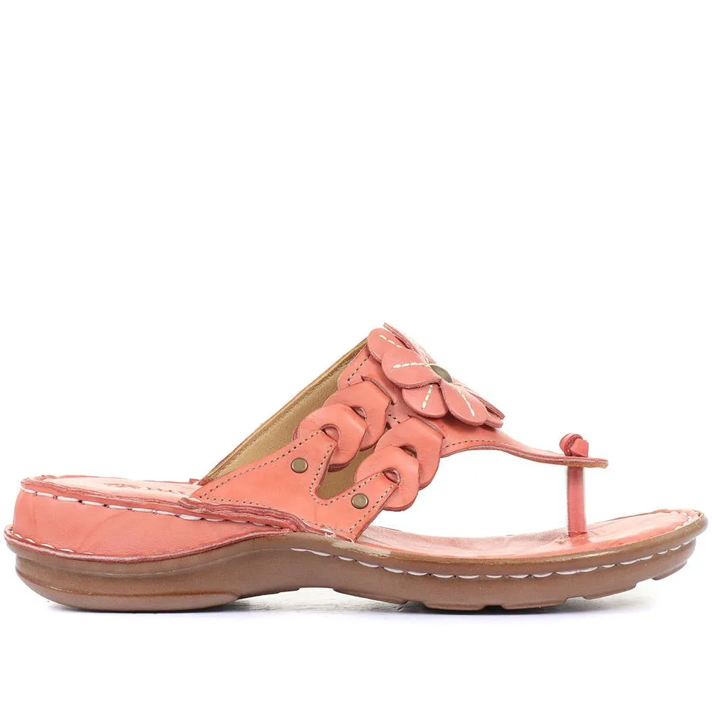 Leather Floral Toe-Post Sandals - CAY33001 / 319 988