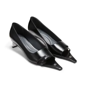 Pointed Toe Hollow Heel Shoes in Black