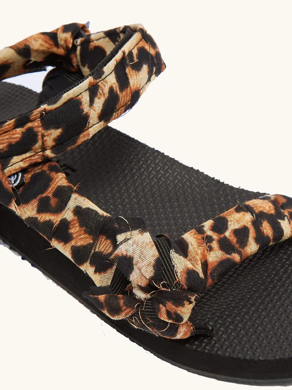 Trekky Leopard Print