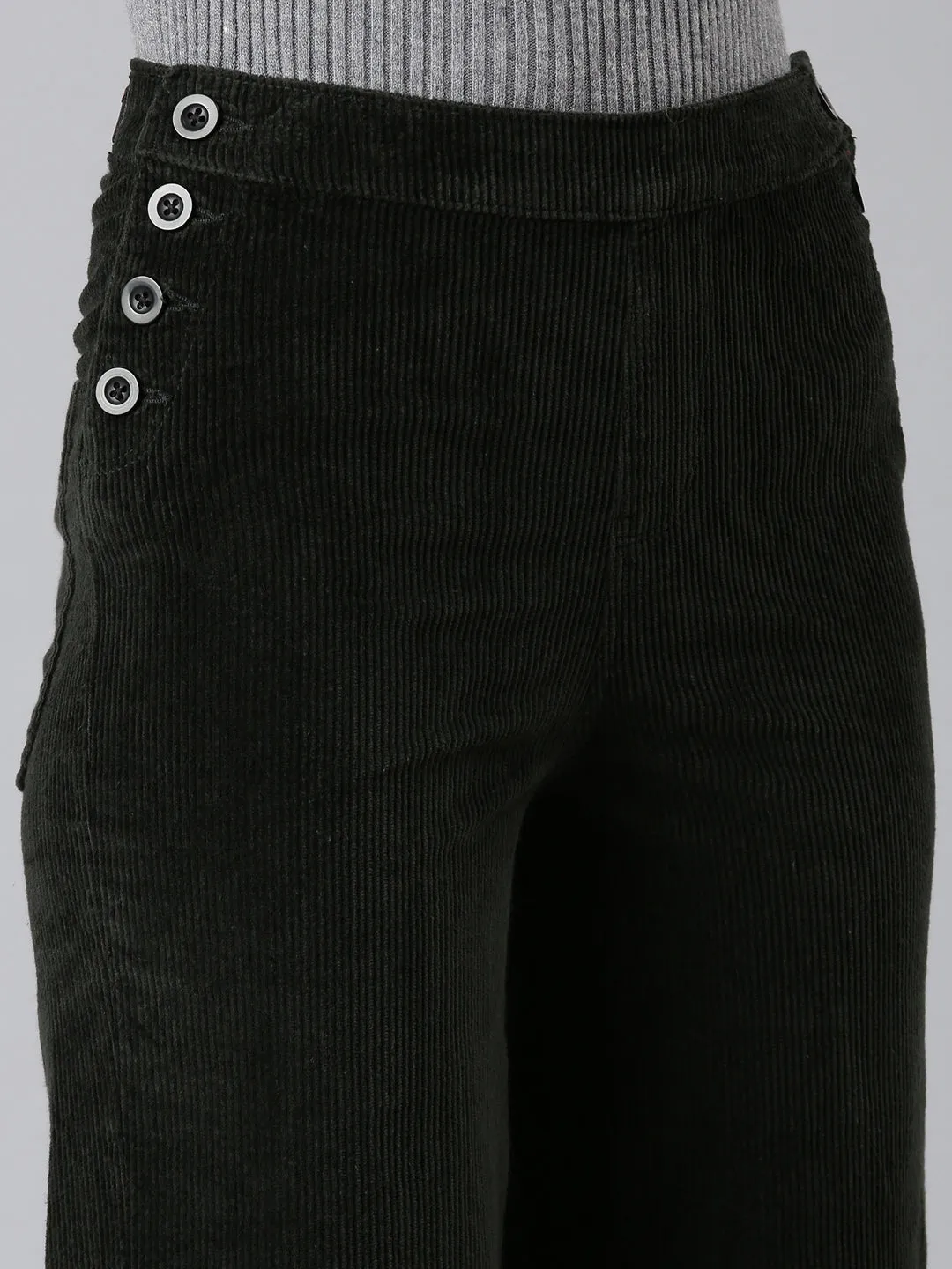 Women Olive Solid Parallel Trouser